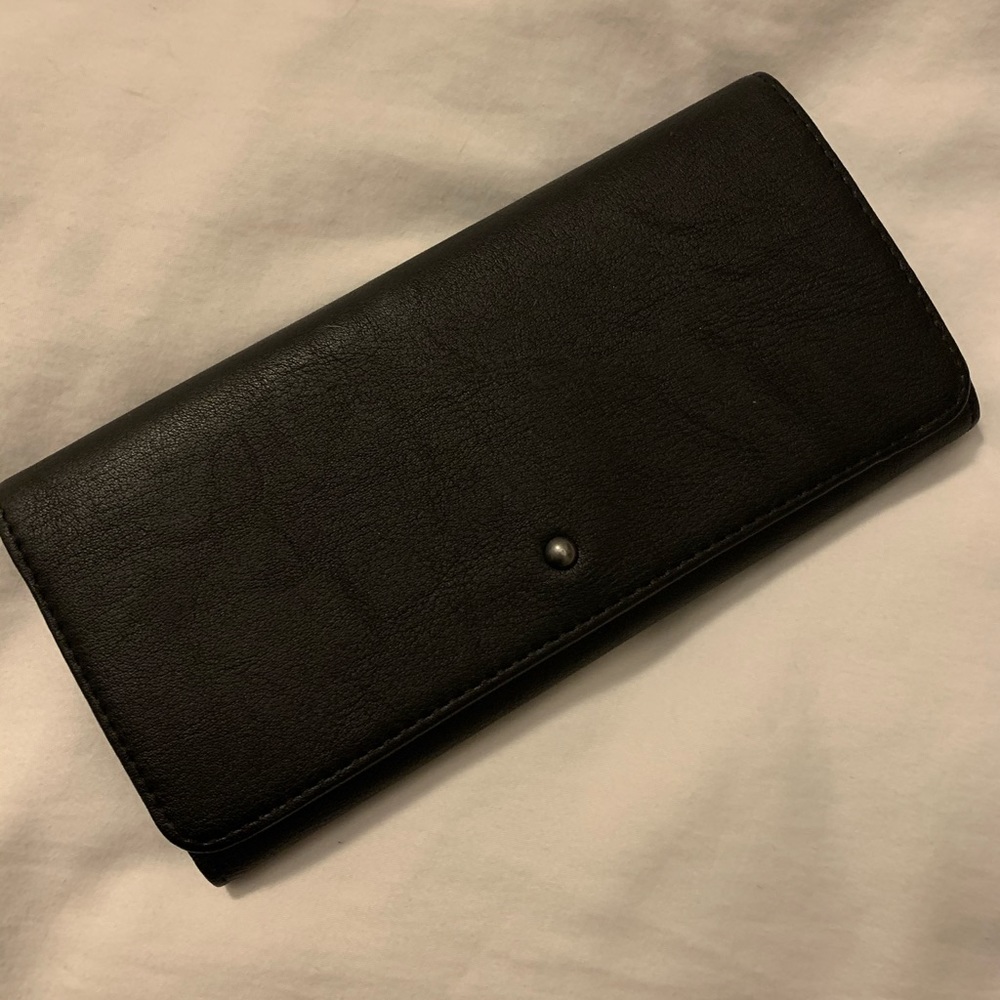 Black Universal Threads Wallet